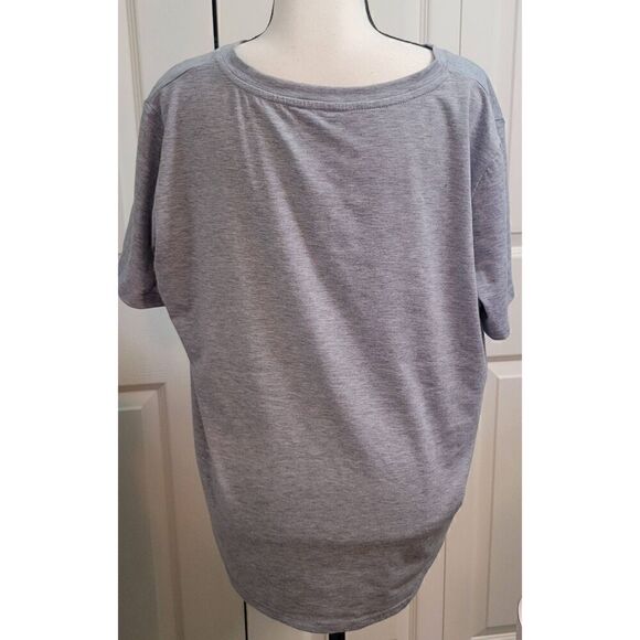 Valentine Vibes Horror Vneck Tee Size XL Ghost Face, Michael Myers, Jason - Picture 3 of 6